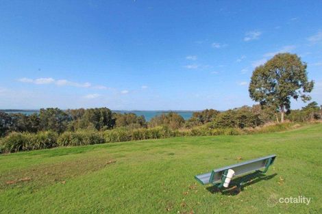 Property photo of 6 Waterfront Place Redland Bay QLD 4165
