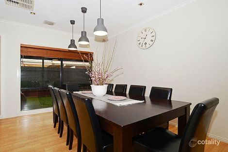 Property photo of 17 Winkler Drive Taylors Lakes VIC 3038
