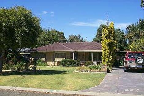 4 Norfolk St, Forrestfield, WA 6058