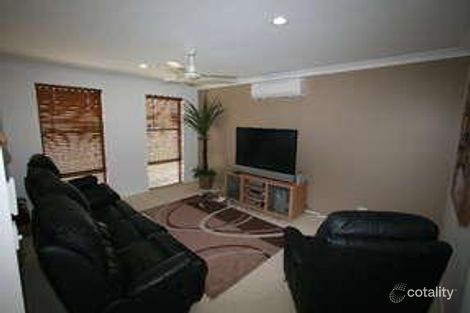 Property photo of 41 Eimeo Place Sandstone Point QLD 4511