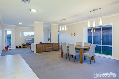 Property photo of 8 Yinnar Street Crace ACT 2911
