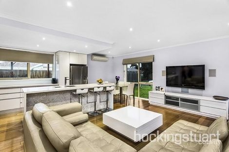 Property photo of 2 Fenfield Street Altona VIC 3018