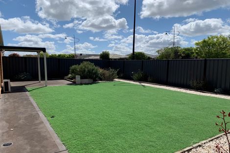 Property photo of 1 Dargy Amble Point Cook VIC 3030