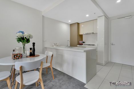 Property photo of 609/33 Mackenzie Street Melbourne VIC 3000