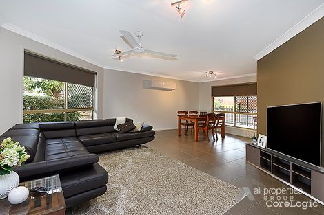 Property photo of 11 Balgownie Crescent Parkinson QLD 4115