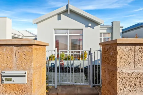 Property photo of 6 Rhizome Way Banksia Grove WA 6031