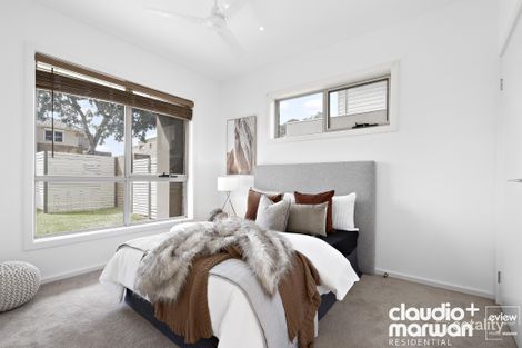 Property photo of 2/37 Sylvan Grove Pascoe Vale VIC 3044