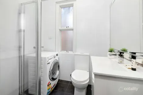 Property photo of 9/19 Pittwater Road Manly NSW 2095