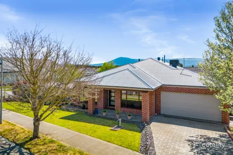 49 Saunders Rd, New Gisborne, VIC 3438