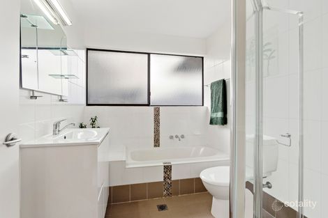 Property photo of 8 Plymouth Close Macquarie Hills NSW 2285