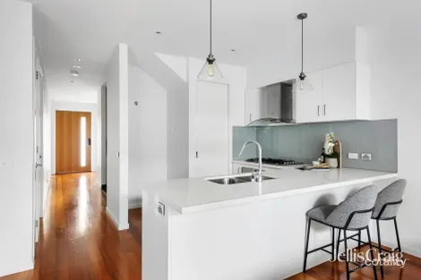 Property photo of 75B Nepean Highway Mentone VIC 3194