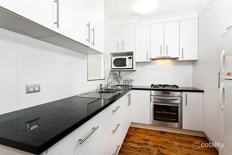 Property photo of 30 Fleetwood Crescent Warilla NSW 2528