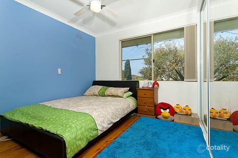 Property photo of 30 Fleetwood Crescent Warilla NSW 2528