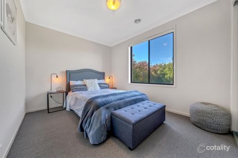 Property photo of 27 Coledale Drive Weir Views VIC 3338