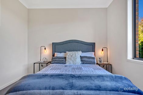 Property photo of 27 Coledale Drive Weir Views VIC 3338