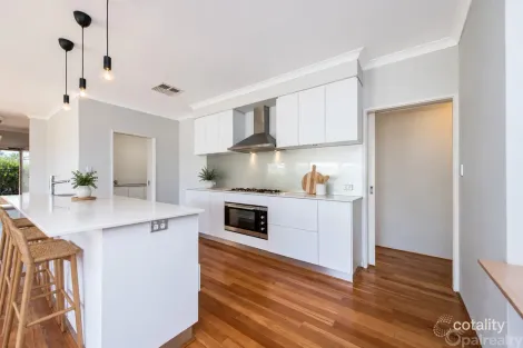 32 Clarkshill Rd, Secret Harbour, WA 6173