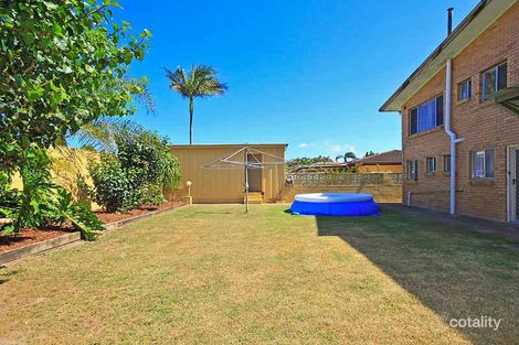 Property photo of 2 Summerland Key Broadbeach Waters QLD 4218