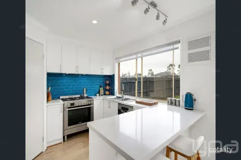 Property photo of 43 Halletts Way Bacchus Marsh VIC 3340
