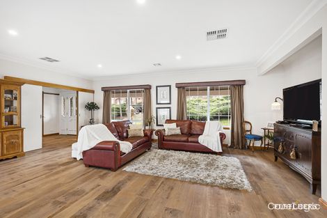 Property photo of 8 Henry Smith Place Croydon Hills VIC 3136