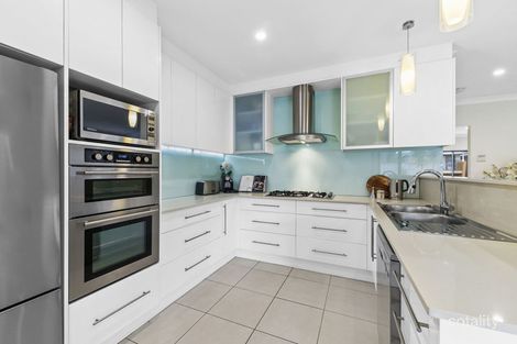 Property photo of 10 Grazier Circuit Pemulwuy NSW 2145