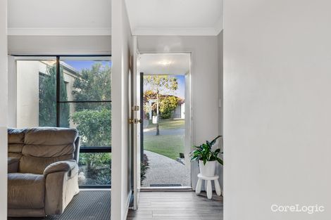 Property photo of 4 Bensley Place Riverhills QLD 4074