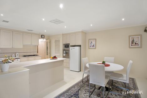 Property photo of 5 Tallow Wood Drive Greensborough VIC 3088