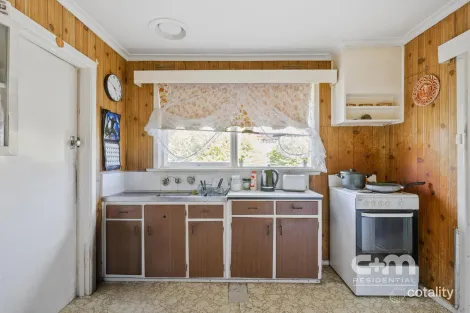 Property photo of 44 Somerlayton Crescent Fawkner VIC 3060