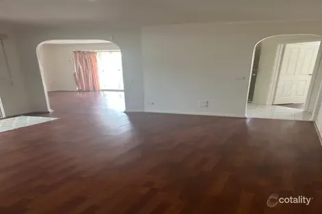 Property photo of 8 Phalaris Court Delahey VIC 3037