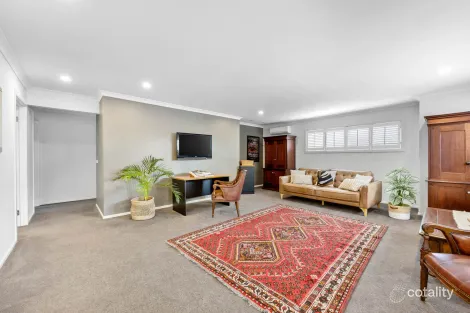 Property photo of 23 Mayfin Court Sunbury VIC 3429