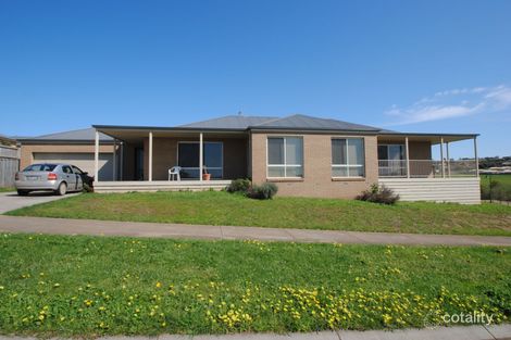 Property photo of 26 Laura Grove Leongatha VIC 3953