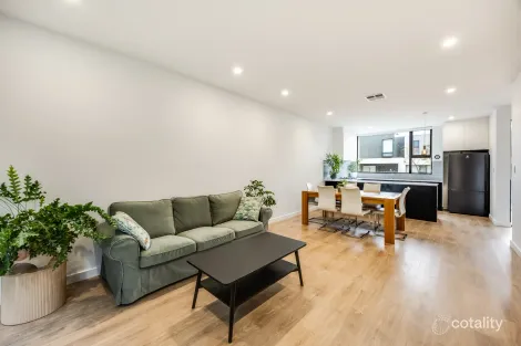 Property photo of 4 Macintosh Crescent Woodforde SA 5072