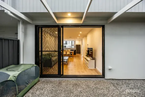 Property photo of 4 Macintosh Crescent Woodforde SA 5072