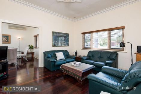 Property photo of 33 Cleopatra Street Palmyra WA 6157