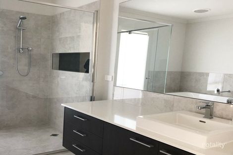 Property photo of 9 Mako Drive San Remo VIC 3925