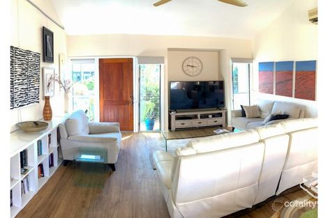 Property photo of 2 Grand Parade Parrearra QLD 4575