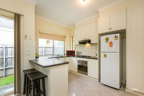 Property photo of 2/38 Macrina Street Oakleigh East VIC 3166