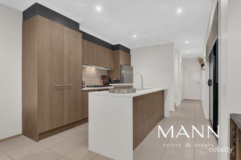 Property photo of 1 Hallifax Walk Epping VIC 3076