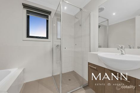 Property photo of 1 Hallifax Walk Epping VIC 3076