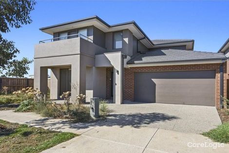 Property photo of 13 Amaroo Walk Werribee VIC 3030