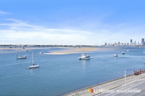 Property photo of 13/316-318 Marine Parade Labrador QLD 4215