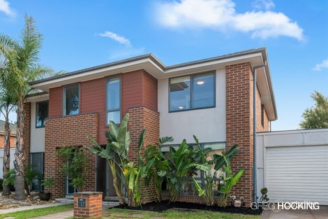 17 Pebble Beach Pl, Heatherton, VIC 3202