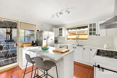 Property photo of 14 Hibiscus Avenue Frankston VIC 3199
