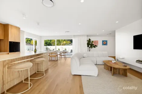 Property photo of 87 Bienvenue Drive Currumbin Waters QLD 4223