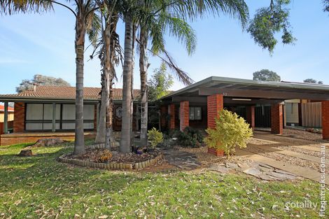 32 Fairbairn Cres, Kooringal, NSW 2650