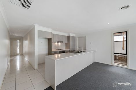 Property photo of 31 Mimosa Way Burnside Heights VIC 3023