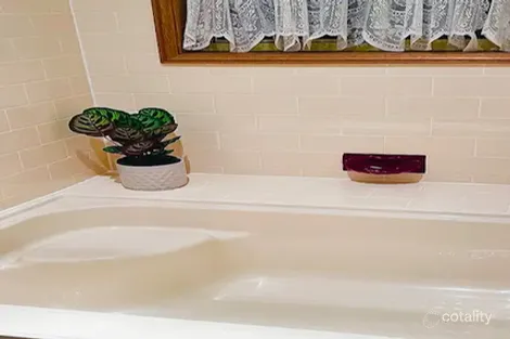 Property photo of 19 Willoughby Circuit Grasmere NSW 2570