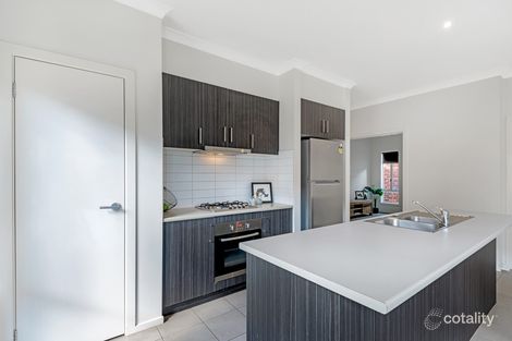 Property photo of 23 Rochford Drive Armstrong Creek VIC 3217