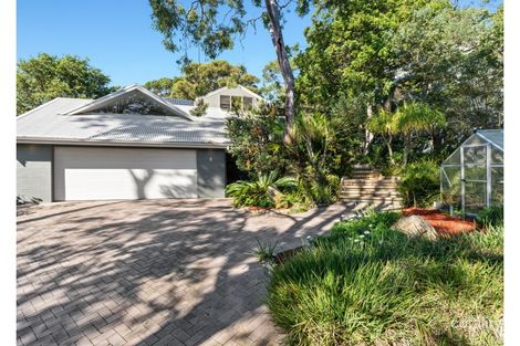 Property photo of 6 Onthonna Terrace Umina Beach NSW 2257