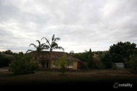 10 Minnipa Dr, Hallett Cove, SA 5158