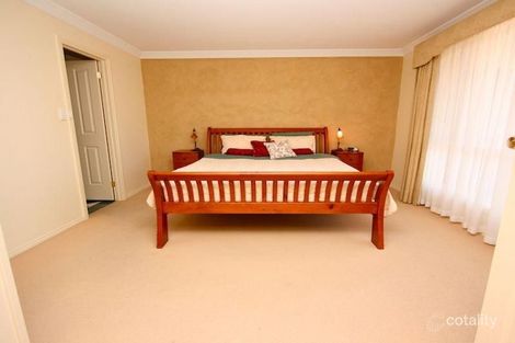 33 Thiele Cres, Evanston Park, SA 5116